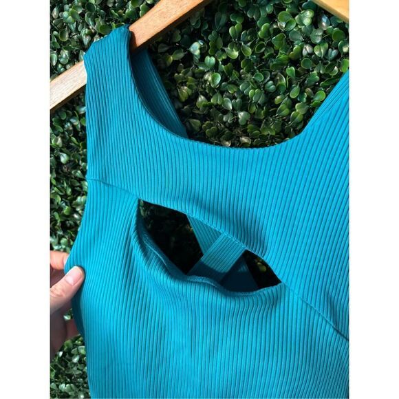 Carbon38 Cut Out Short Ribbed One Piece Romper Sz Medium NWT - Picture 5 of 7